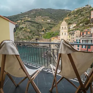 Lassu With View Vernazza
